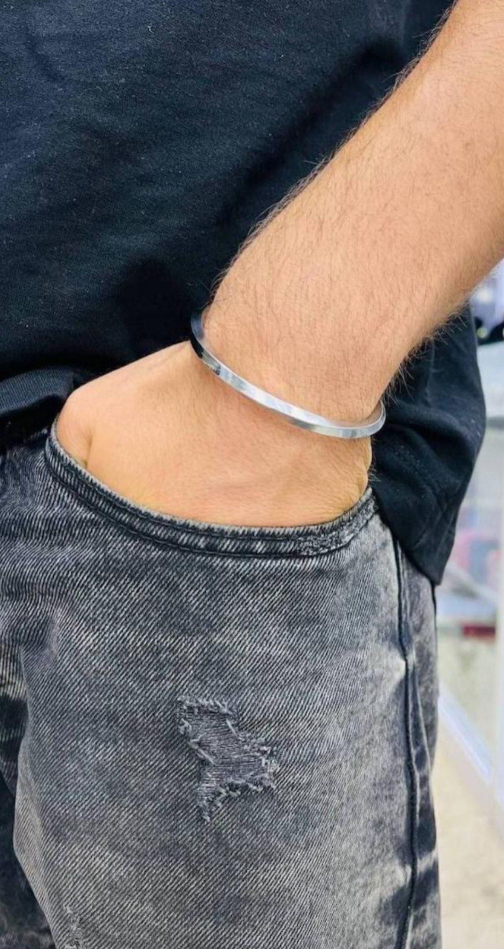 ستبند مدل بنگل (Bangle) مردانه - طراحی مینیمال مدرن ‌