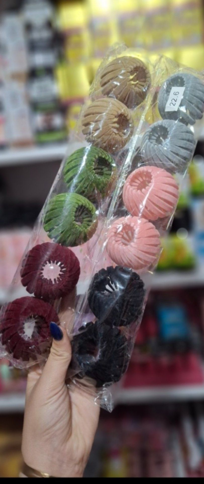 گیر چنگکی مخمل در رنگ بندی تصویر